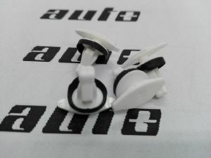 8E0837485D VAG Klip spinka mocowanie uszczelki drzwi zewnetrznej  Audi A4 B6