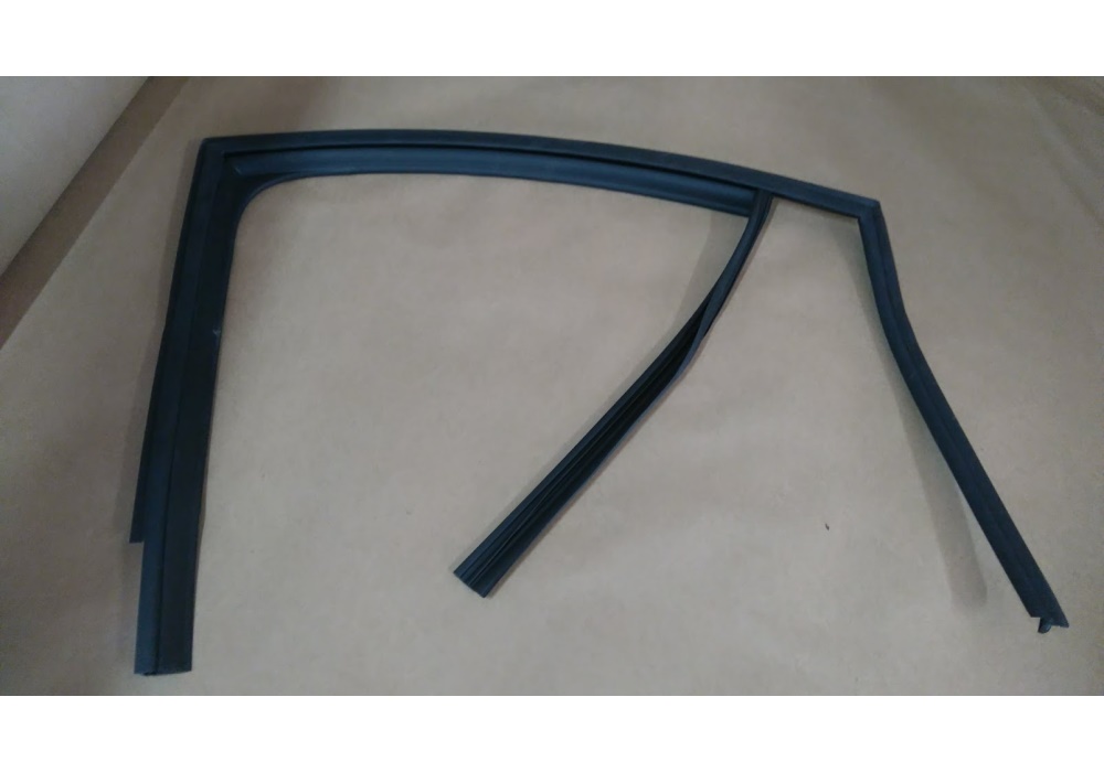 6V9839431G5AP VAG Prowadnica drzwi przesuwnych czarny