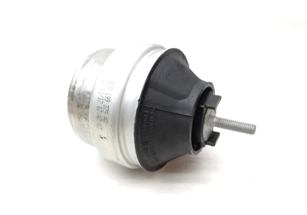 8D0199379AQ VAG PODUSZKA SILNIKA Audi A4 B5 95-