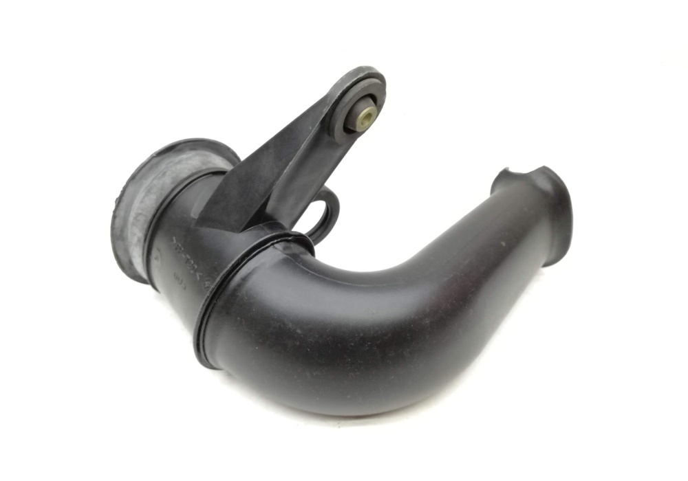 6K0129609D VW CLASSIC Rura powietrzna do filtra powietrza 6K0129609D VW CLASSIC Rura powietrzna do filtra powietrza