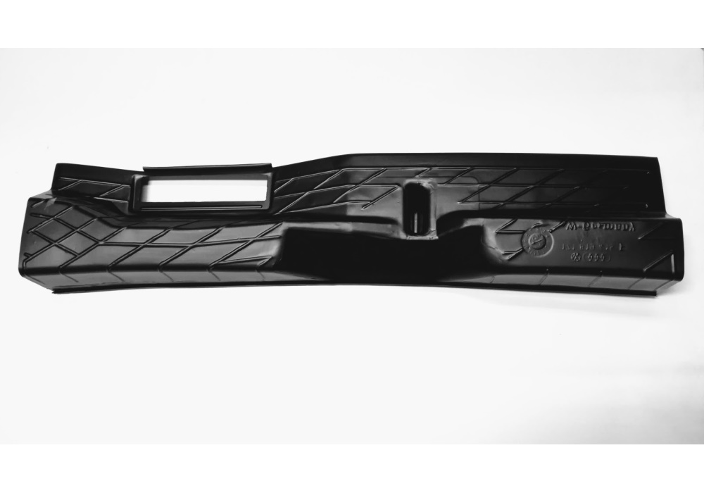 171819415F VW CLASSIC Water deflector for a Golf Mk 1 VW Golf I MK1