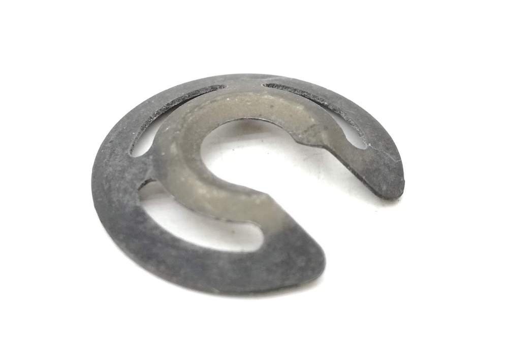 8L0867723 VAG KLAMRA.  Audi A3 8L