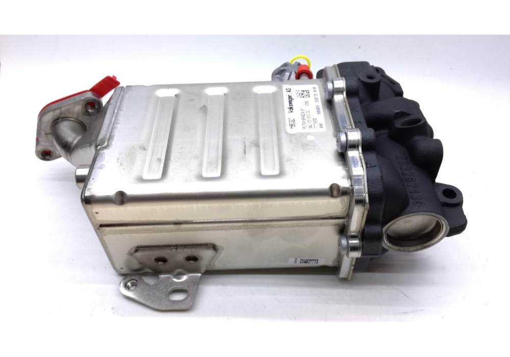 04L131512CG VAG Chłodnica układu recyrkulacji spalin  VW CRAFTER, MULTIVAN VI, TRANSPORTER / CAR