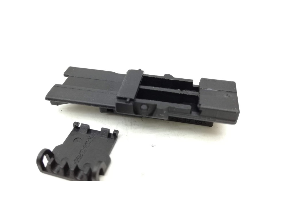 03G906238 VAG OBUDOWA wtyczka gniazdo listwy pompowtryskiwaczy