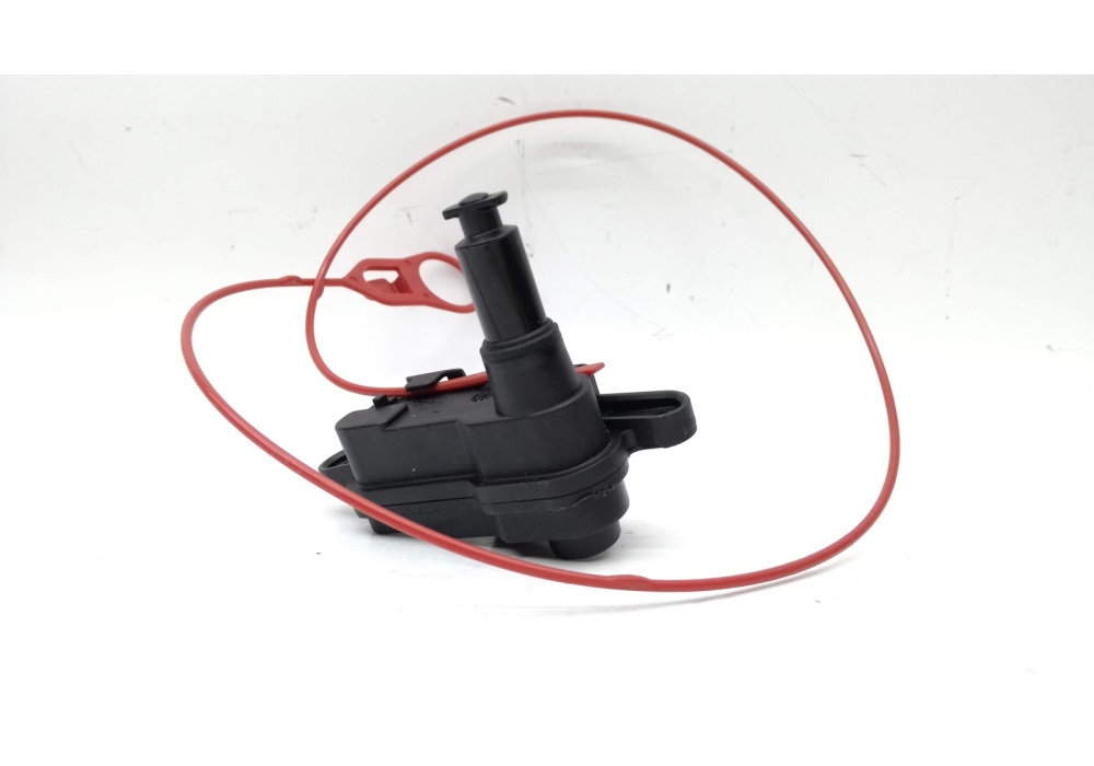8V0862153A VAG Element ustalajacy siłownik klapki wlewy paliwa Audi A6