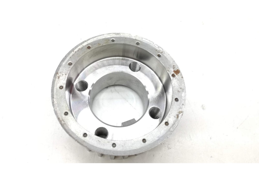 077105261C VW CLASSIC koło wału korbowego zębate Audi V8