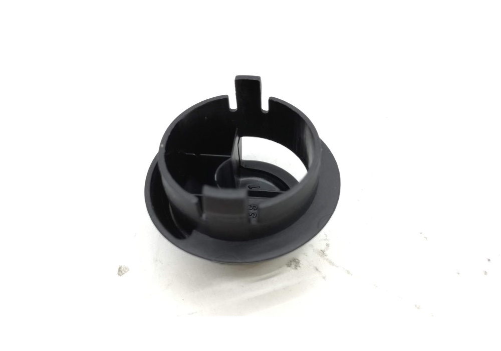 8D9955205 VAG ZASLEPKA. Audi A4 B5 95-