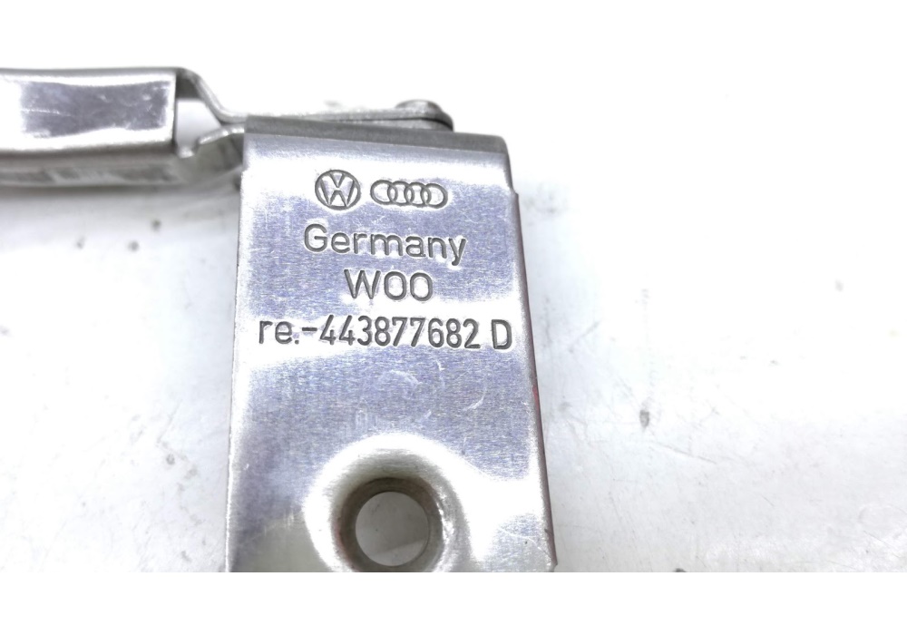 443877682D VAG ELEMENT SZYBERDACHU Element blokujący str. prawa