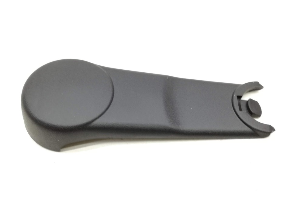 443837575A4PK VAG ZAŚLEPKA korbki szyby Audi 100 Audi 100 82-