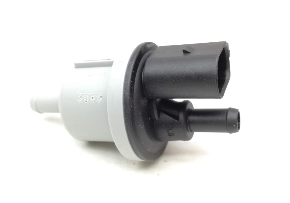 06D133517B VAG Zawór odpowietrzający wentylujący zbiornik paliwa