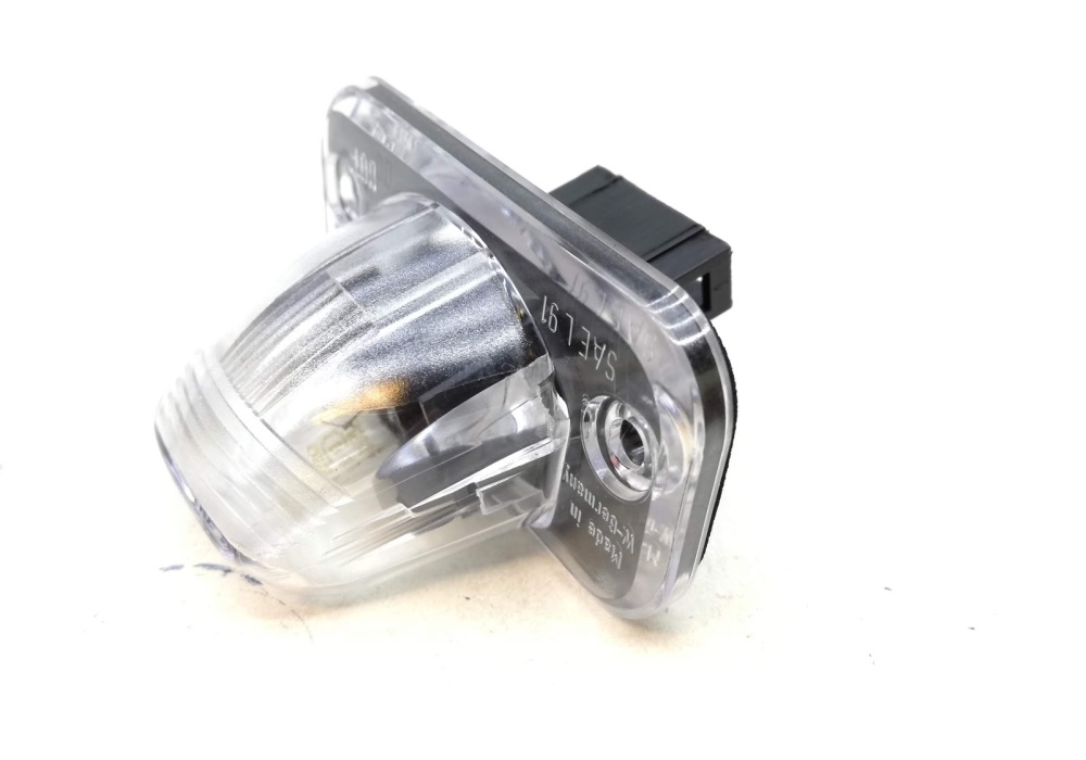 701943021 VW CLASSIC LAMPKA OSWIETLENIA TABL Volkswagen VW T4