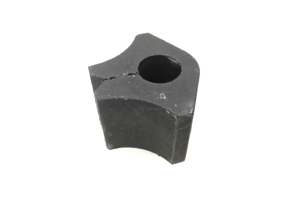 871511423 VAG Wkładka gumowa  dla stabilizatora:  18MM