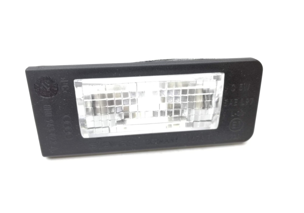 8N0943022A VW CLASSIC Lampka tablicy rejestracyjnej