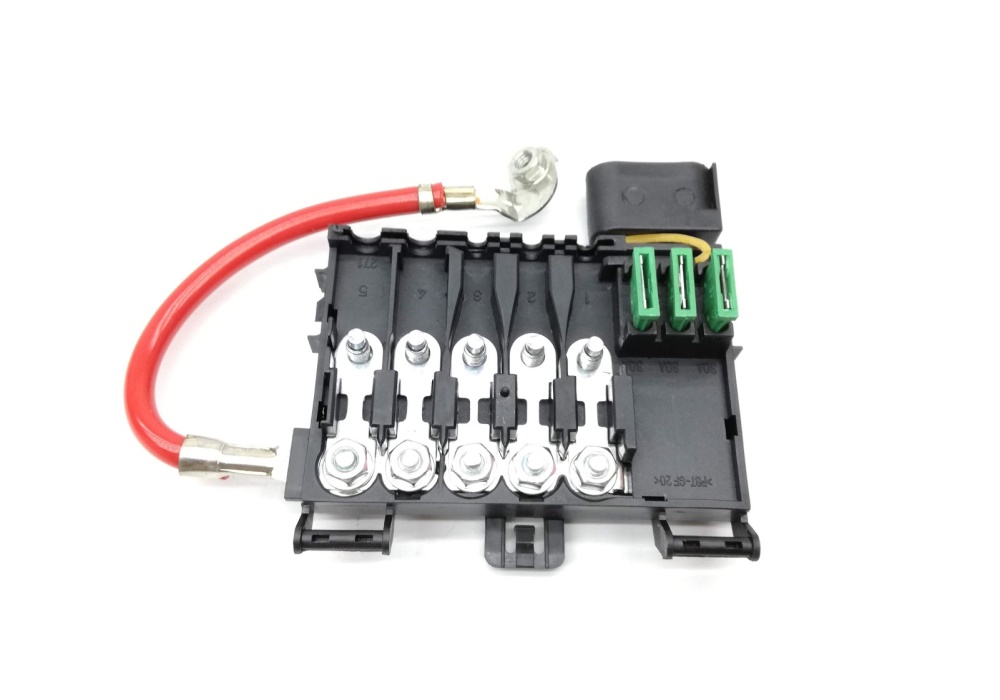 89370158602 DPA PŁYTKA BEZPIECZNIKÓW 70 AH/3PIN VW Golf IV 97-