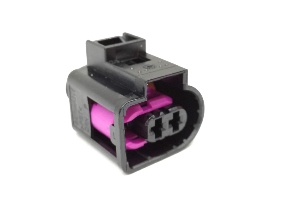 4D0971992 VAG Wtyczka  Audi A8 Audi S8 D2