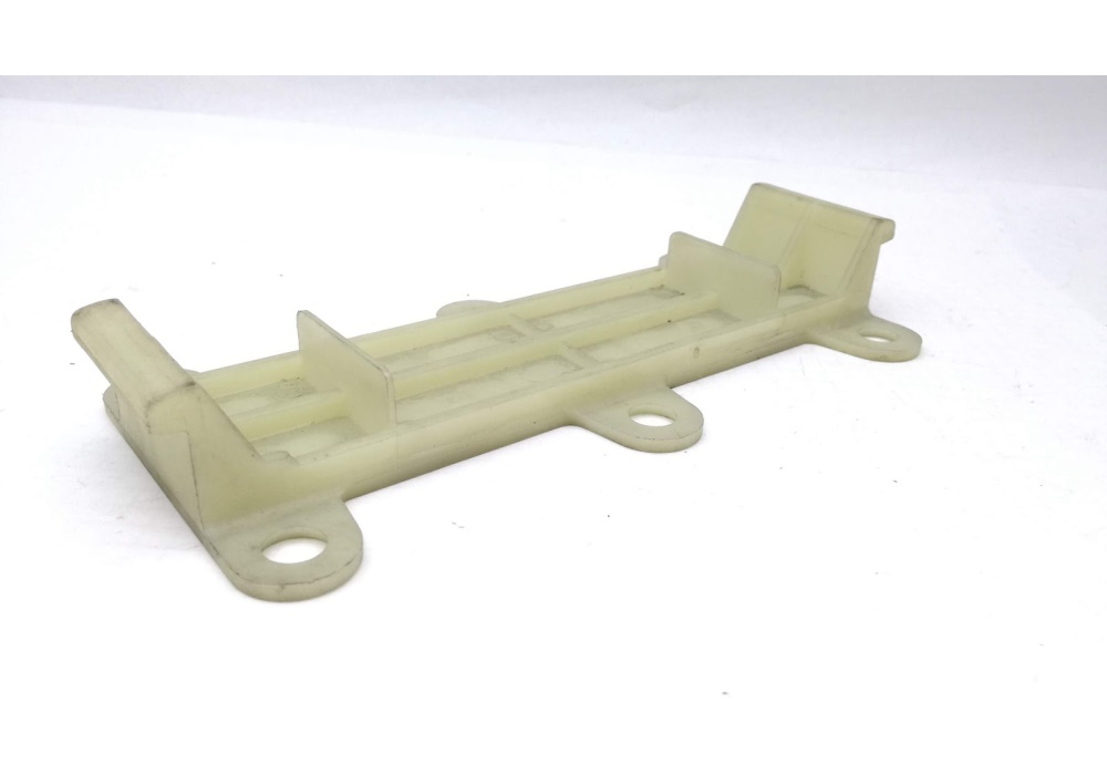 893807477B VAG ŚLIZG ZDERZAKA AUDI 80 B3