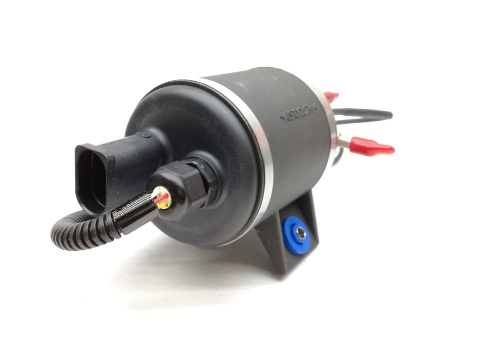 8K0131899K VAG Pompa ADBlue z czujnikiem ciśnienia  Audi A4 B8