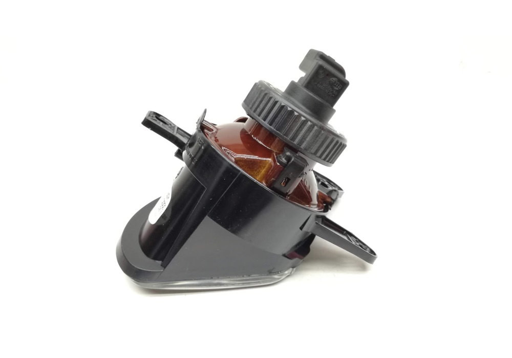 8D0941699C VW CLASSIC Reflektor halogenowy p.mgielny