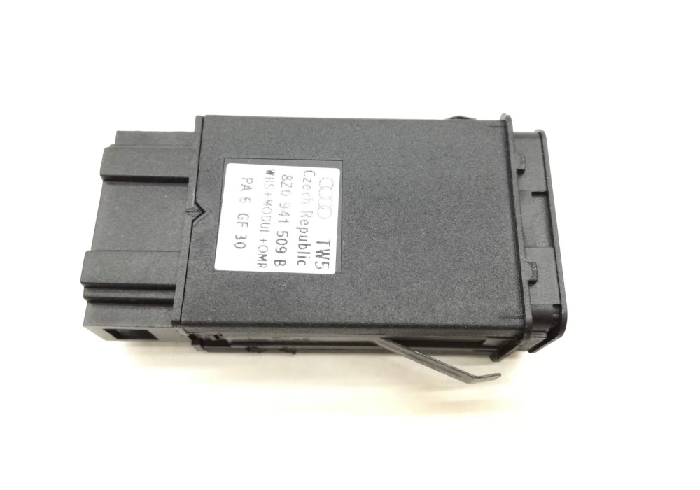 8Z0941509B VW CLASSIC Przerywacz przekaźnik kierunkowskazów świateł awaryjnych Audi A2 6 stykow