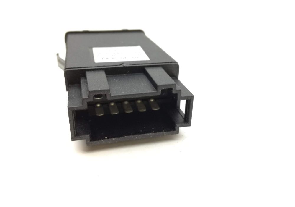 8Z0941509B VW CLASSIC Przerywacz przekaźnik kierunkowskazów świateł awaryjnych Audi A2 6 stykow