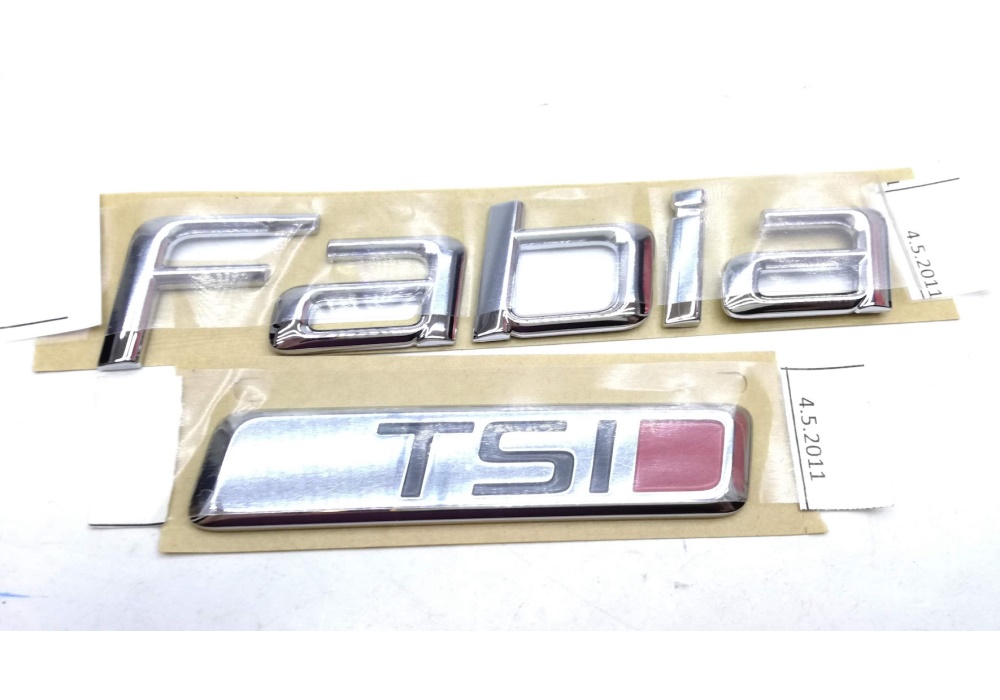 5J6853687MKTP VAG Napis chrom/czerwień/czerń Skoda Fabia TSI 5J6853687MKTP VAG Napis chrom/czerwień/czerń Skoda Fabia TSI