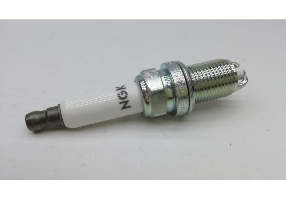 101905607 VW CLASSIC ŚWIECA ZAPŁONOWA