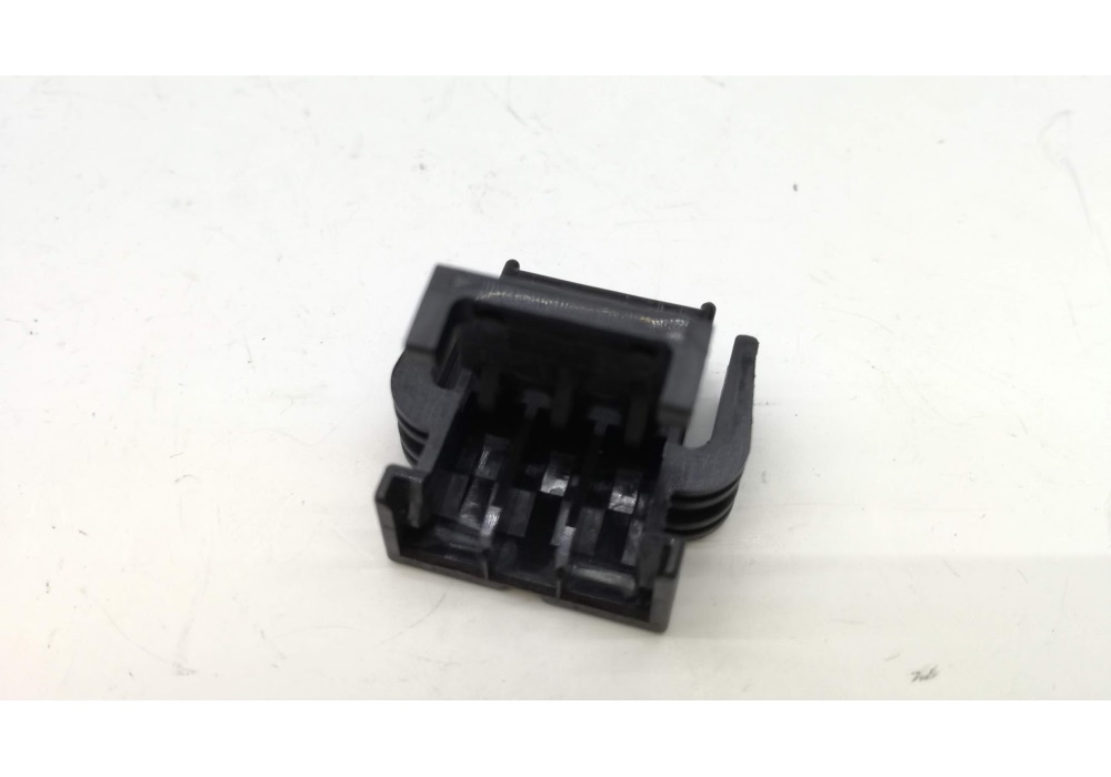 893971633 VAG Oprawka wtyczki ze styk.płask.