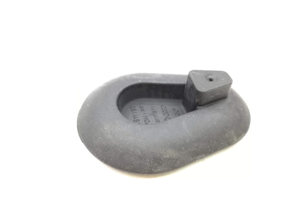 8D1611790 VAG TULEJA Audi A4 B5 95-