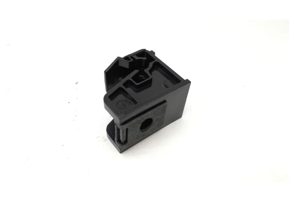6R0941511 VAG Zaczep mocowanie reflektora  VW Polo 10- 6R