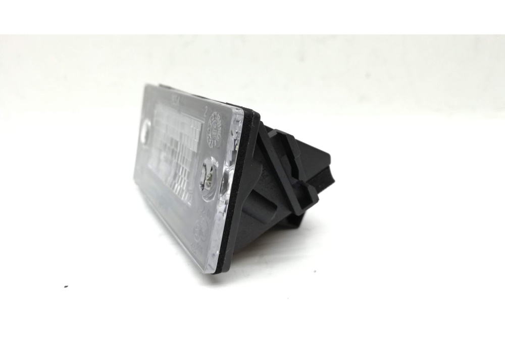 8D9943021G VW CLASSIC LAMPKA OŚWIETLENIA TABLICY Audi A4 B5 95-