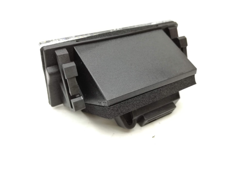 8D9943021H VW CLASSIC Lampka tablicy rejestracyjnej Audi A4 B5 95-