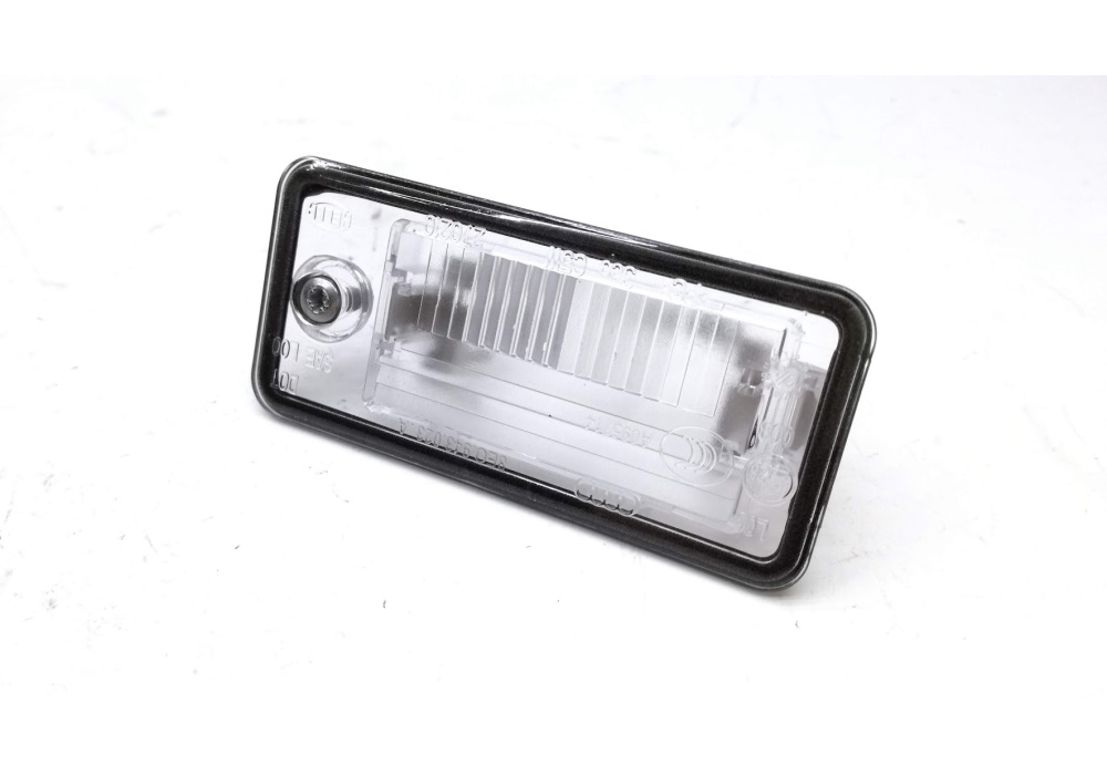 8E0807430B VAG LAMPA OŚWIETLENIA TABLICY REJ. P.AUDI A4/A8/ORYG.  Audi A4 B6