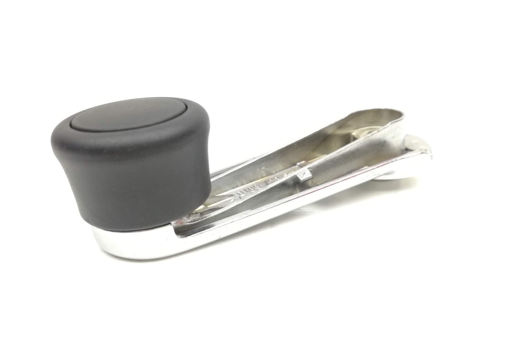 443837581D VAG KORBKA SZYBY Audi 100 Audi 100 82-