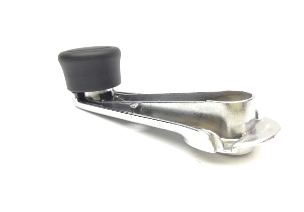 443837581D VAG KORBKA SZYBY Audi 100 Audi 100 82-