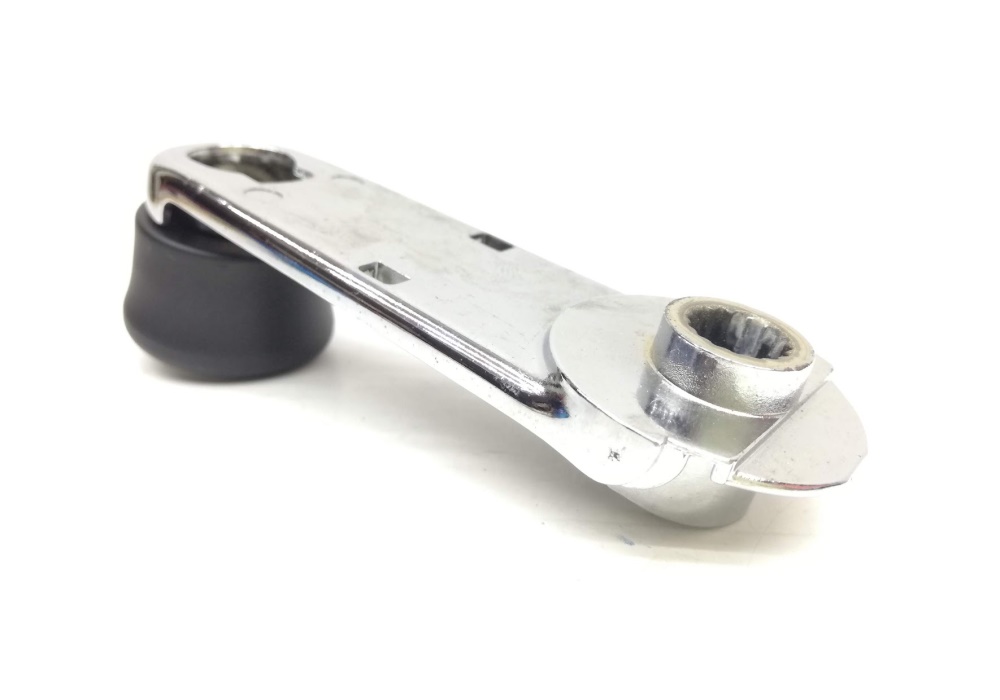 443837581D VAG KORBKA SZYBY Audi 100 Audi 100 82-