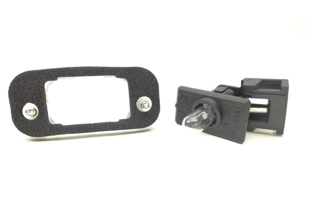 1H6943021 VAG Lampka tablicy rejestracyjnej Golf III VW GOLF III MK3