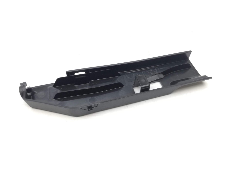 8V0955845B VAG Uchwyt węża