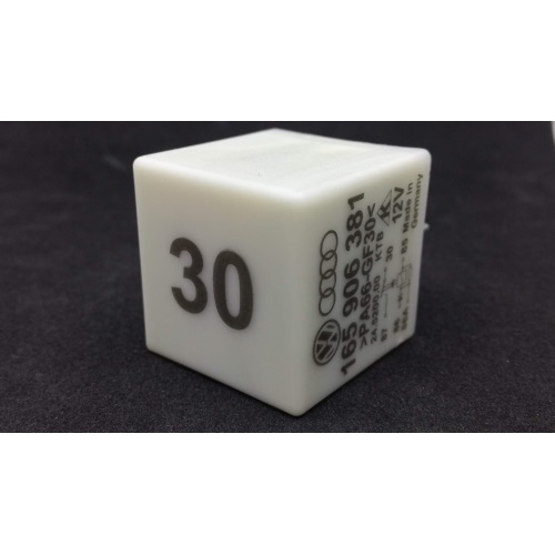 165906381 VW CLASSIC Przekaźnik 30 pompy paliwa