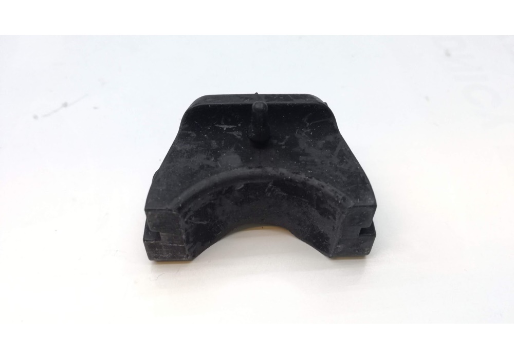 1J0018977A VAG UCHWYT OSĹONY SILNIKA SKODA OCTAVIA I VW Golf IV 97-