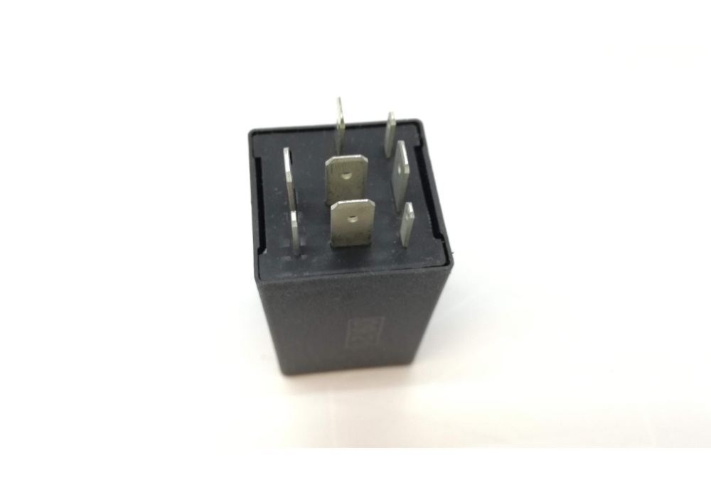 5J0941589 VAG Przekaznik 484 rozruchu