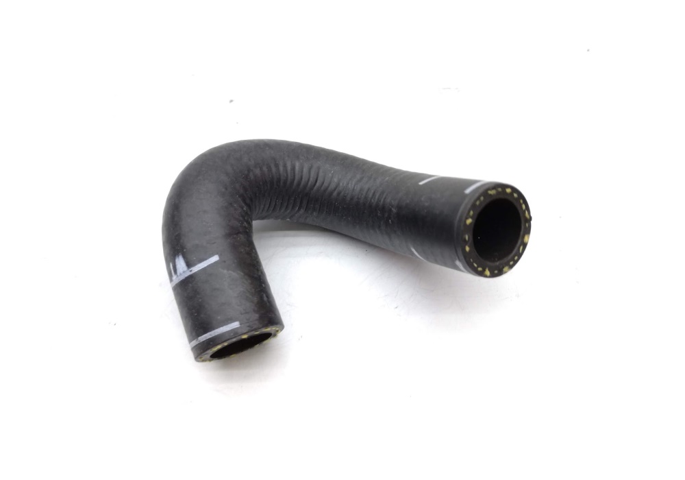 079121058F VW CLASSIC Wąż cieczy chłodzącej