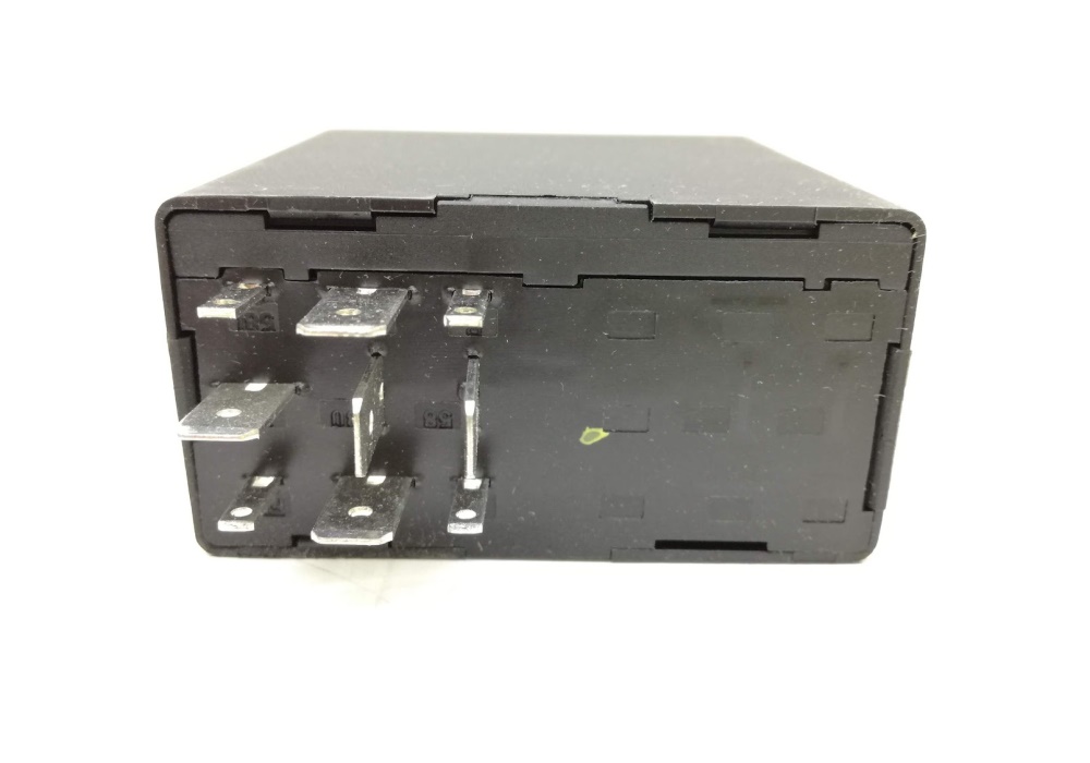 5Z0941589 VAG Przekaźnik świateł VW Fox