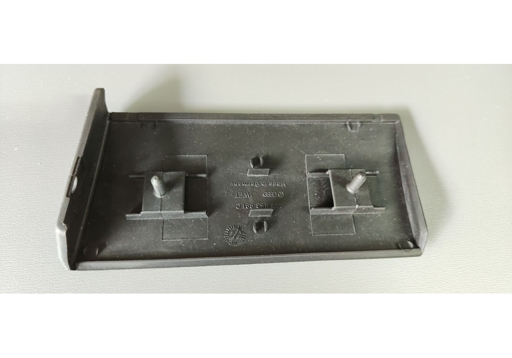 443853991C01C VAG LISTWA PROGU Audi 100 82-