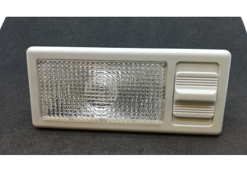 443947105C4YX VAG LAMPKA WEWN. Audi 100 82-