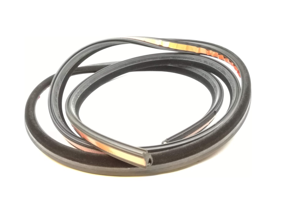 1J9853706FB41 VAG Listwa dachowa czerń satynowa VW Golf IV Variant 97-