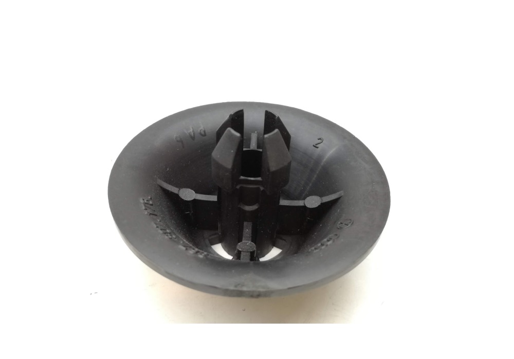 86780717601C VW CLASSIC Odbijak