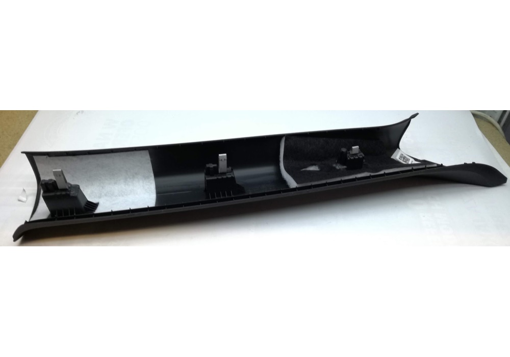 565867233C9B9 VAG Poszycie słupka A czerń satynowa