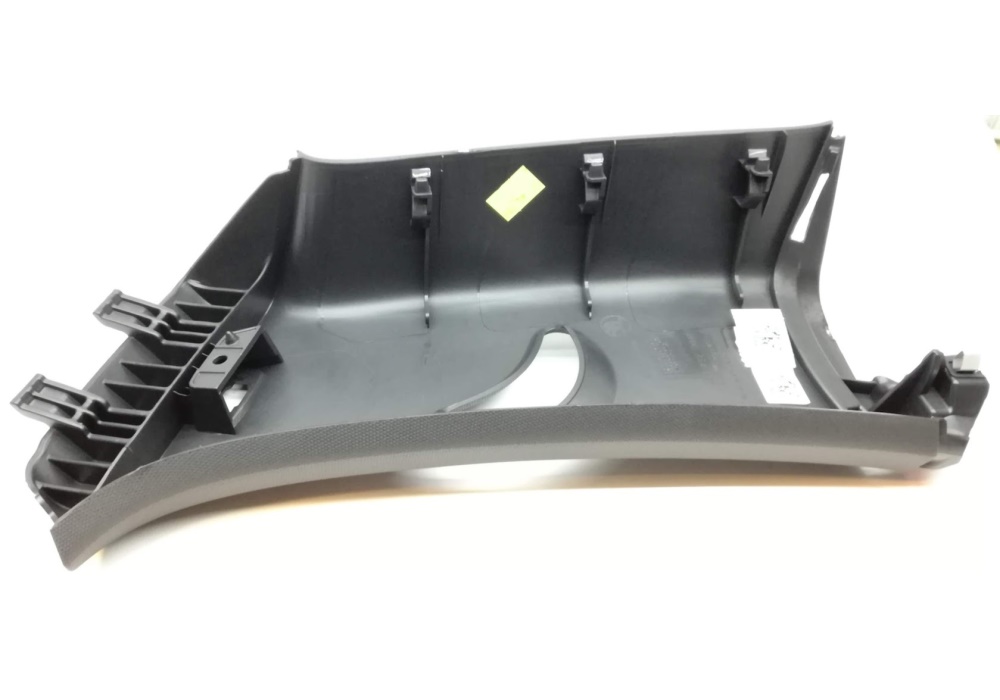 565867287B9B9 VAG Poszycie słupka C czerń satynowa