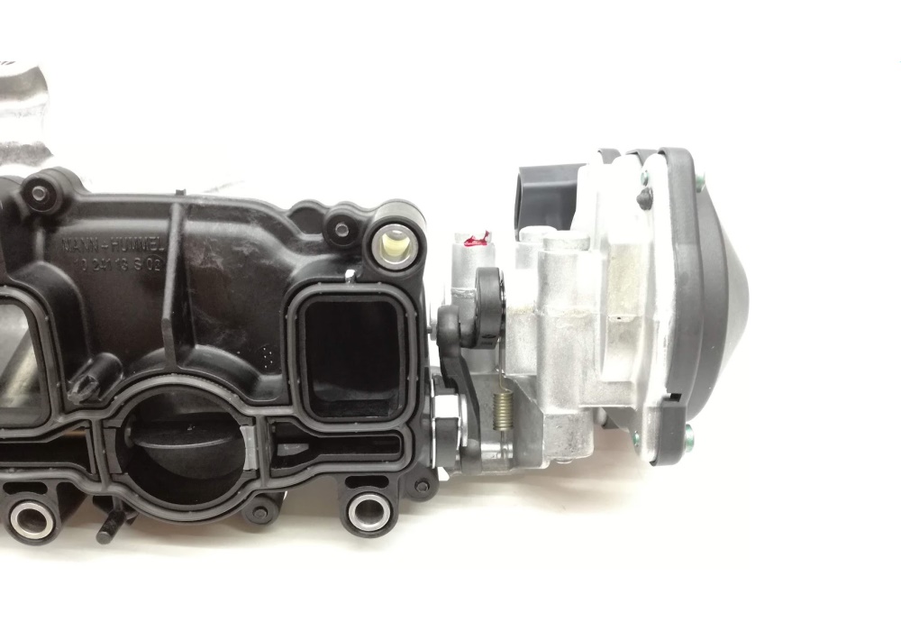 03L129711E VAG Kolektor ssący