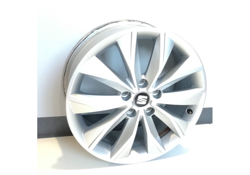 575601025B8Z8 VAG Felga aluminiowa srebrnobrylantowy SEAT Ateca 7.0Jx17H2ET45